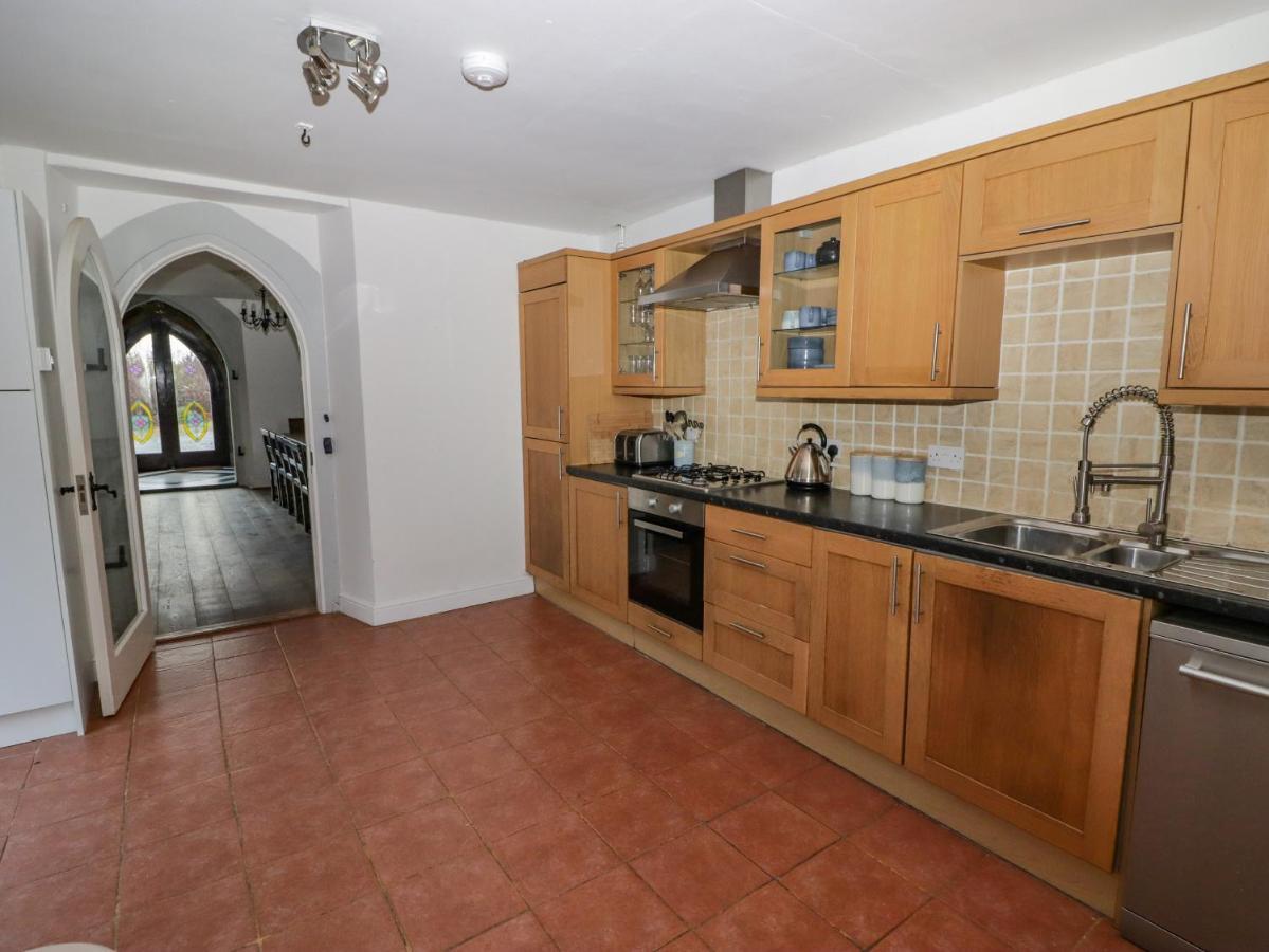The Chapel Villa Merthyr Tydfil Exterior photo